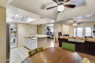 Photo #6: 6239728 Listing