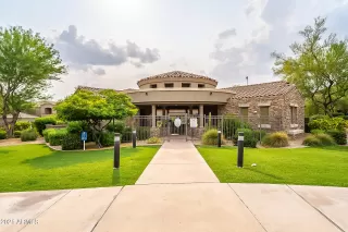 Photo #2: 6239788 Listing