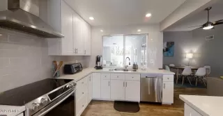 Photo #4: 6239936 Listing