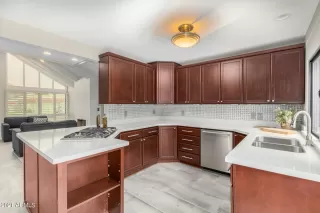 Photo #1: 6240016 Listing