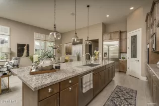 Photo #5: 6240029 Listing 