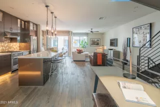 Photo #6: 6240181 Listing