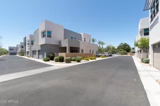 Photo #6: 6240208 Listing 