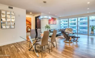 Photo #3: 6240248 Listing 