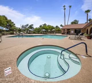 Photo #6: 6240325 Listing 
