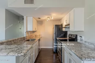 Photo #3: 6240528 Listing