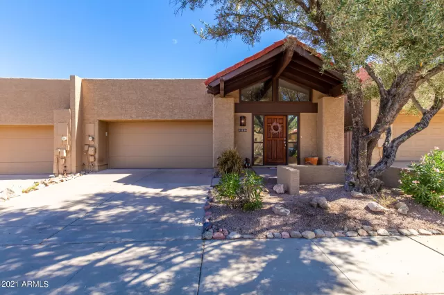 MLS: 6240884 Condo For Sale