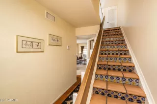 Photo #5: 6241006 Listing