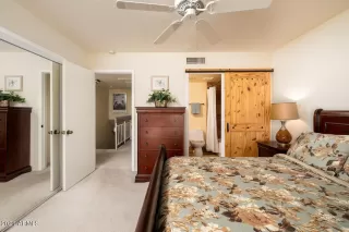 Photo #6: 6241006 Listing