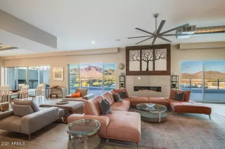 Photo #2: 6241035 Listing