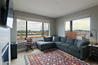 Photo #6: 6241053 Listing