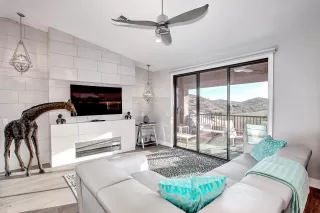 Photo #4: 6241175 Listing