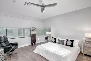 Photo #5: 6241175 Listing