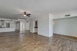 Photo #5: 6241294 Listing 