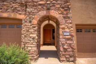 Photo #1: 6241417 Listing