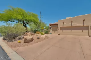 Photo #2: 6241451 Listing