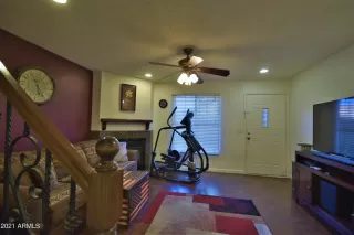 Photo #4: 6241459 Listing