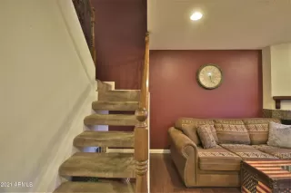 Photo #6: 6241459 Listing