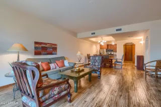 Photo #4: 6241534 Listing 