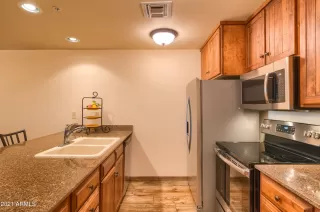 Photo #6: 6241534 Listing 