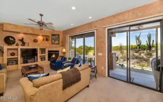 Photo #5: 6241853 Listing