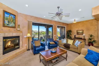 Photo #6: 6241853 Listing