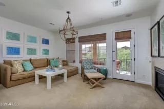 Photo #2: 6241883 Listing