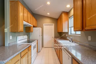 Photo #3: 6241906 Listing
