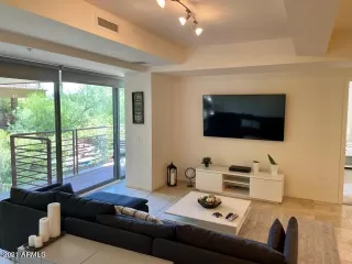 Photo #3: 6241926 Listing