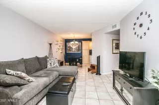 Photo #5: 6242247 Listing 