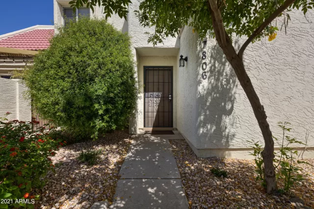 MLS: 6242556 Condo For Sale