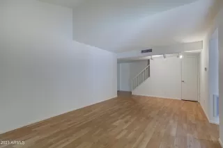 Photo #3: 6242556 Listing