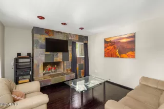 Photo #5: 6242647 Listing