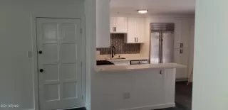 Photo #3: 6242709 Listing