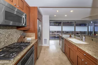Photo #3: 6242719 Listing