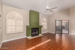 Photo #4: 6242902 Listing 