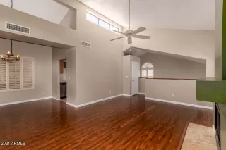 Photo #6: 6242902 Listing 