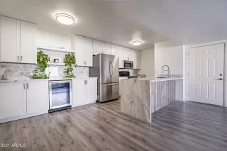 Photo #6: 6243023 Listing