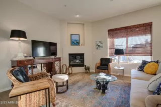 Photo #4: 6243086 Listing