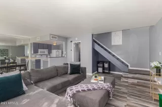 Photo #6: 6243104 Listing