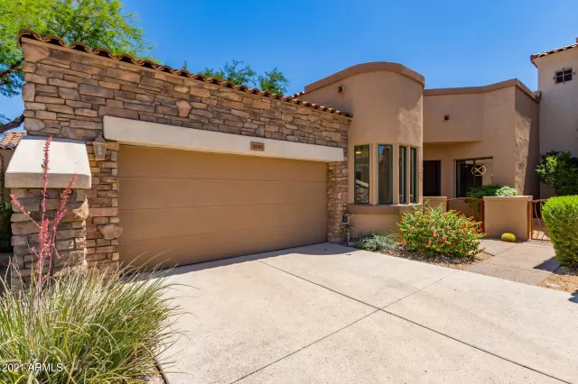 MLS: 6243142 Condo For Sale