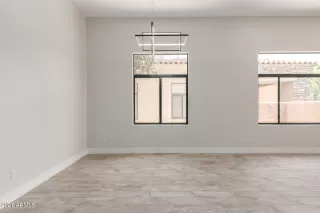 Photo #5: 6243142 Listing