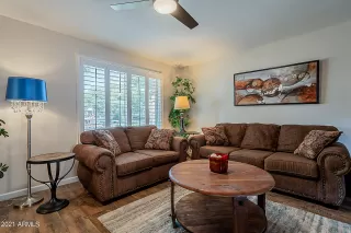Photo #6: 6243196 Listing