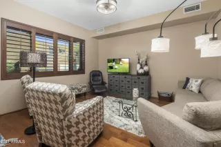 Photo #2: 6243257 Listing 