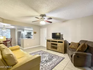 Photo #5: 6244023 Listing