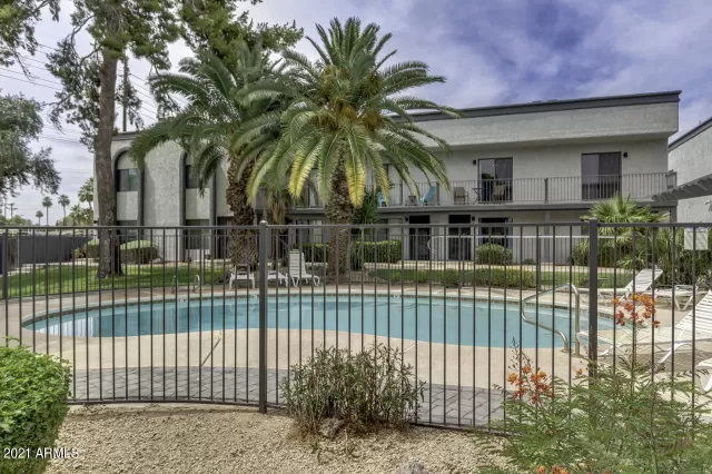 MLS: 6244218 Condo For Sale