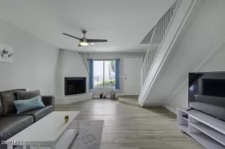 Photo #2: 6244218 Listing