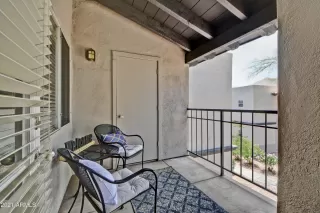 Photo #4: 6244402 Listing