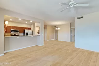 Photo #2: 6244469 Listing