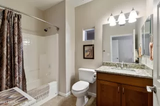 Photo #5: 6244469 Listing